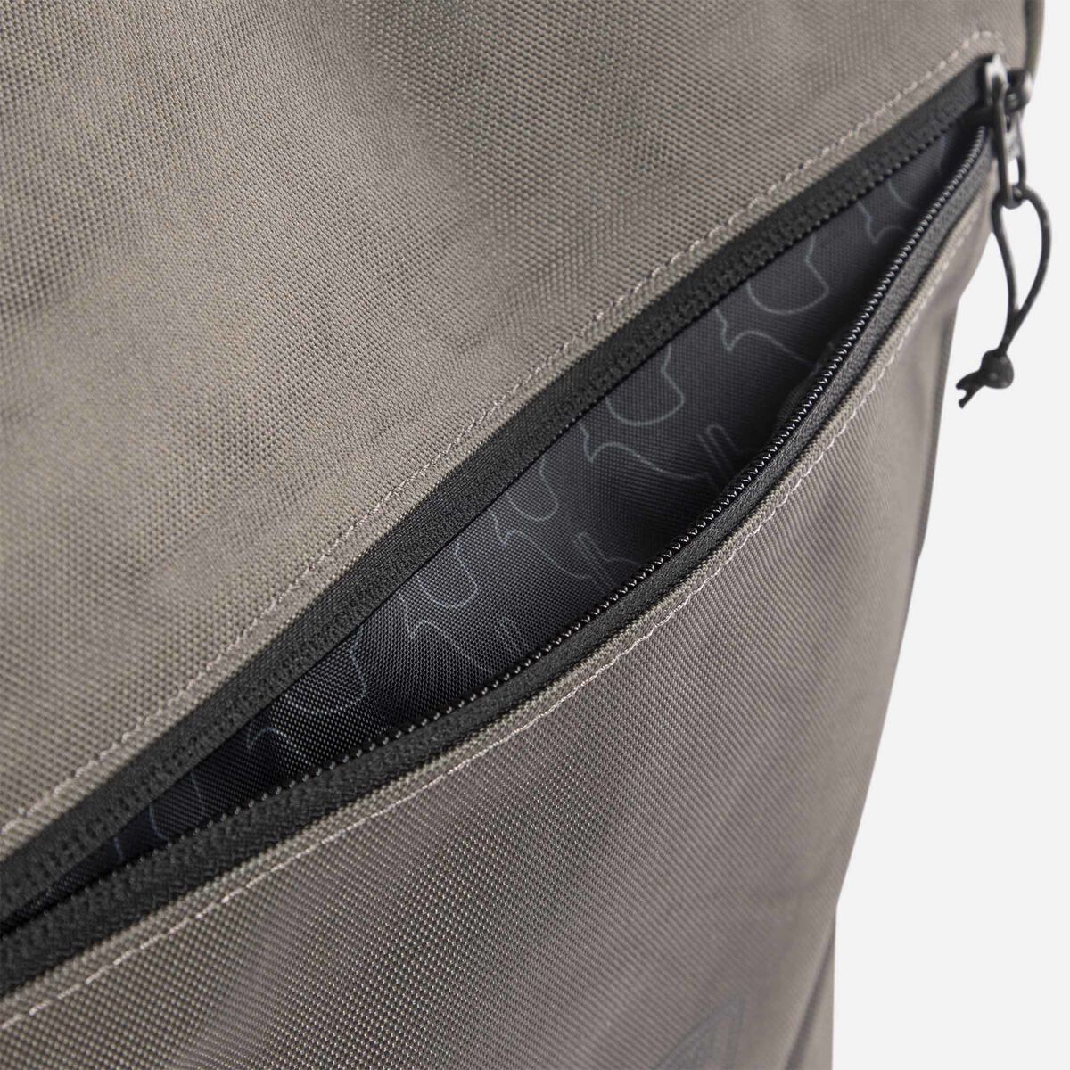 Unisex 20L green Commuters backpack G GREEN