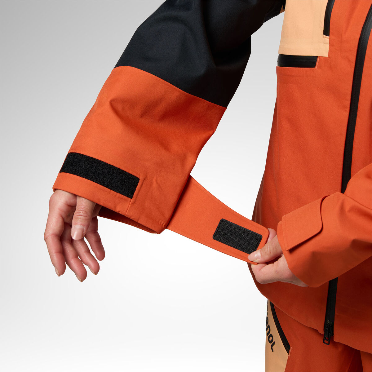 WOMEN'S PROCLIVITY ATHLETE SKI JACKET Tan